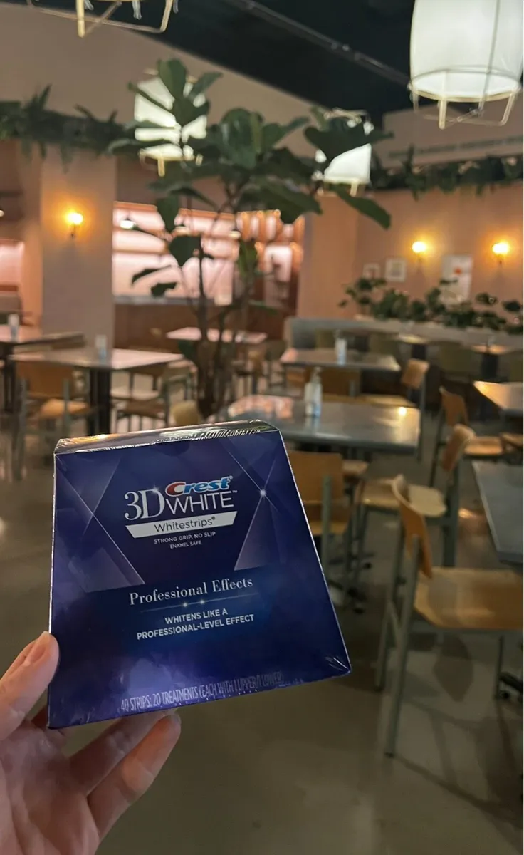 3D Crest Teeth Whitening Strips 🇮🇪🇺🇸 - Image 1