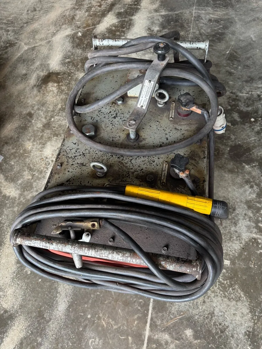 Arc Welding machine - Image 2