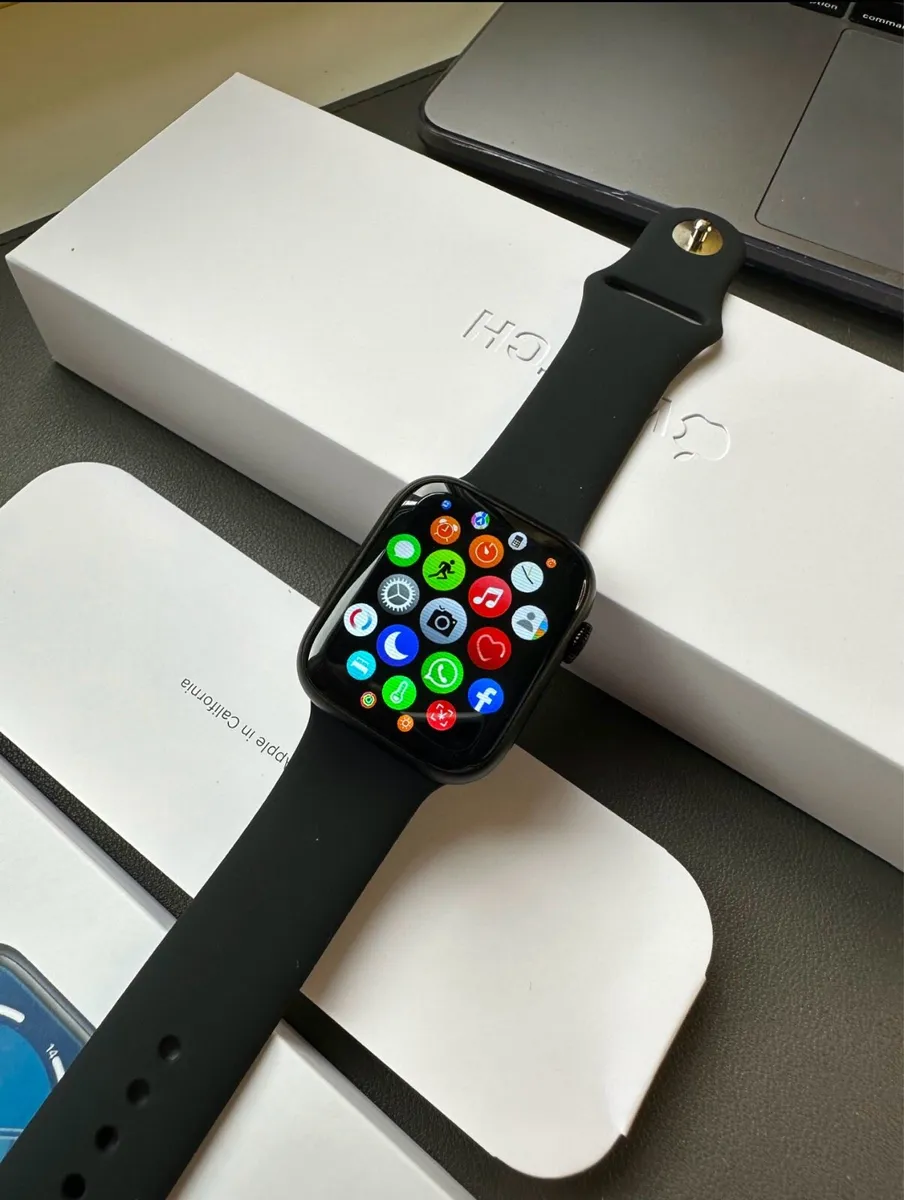 Apple Watch series 9 - Image 1