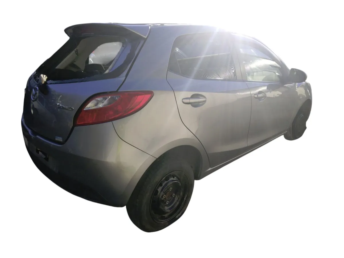 2013 MAZDA DEMIO Breaking/Dismantling - Image 3