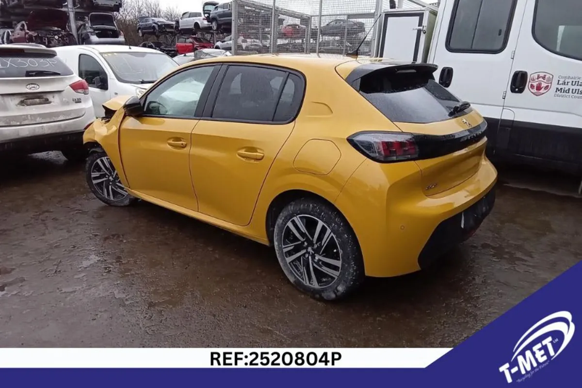 2023 PEUGEOT 208 BREAKING FOR PARTS - Image 2