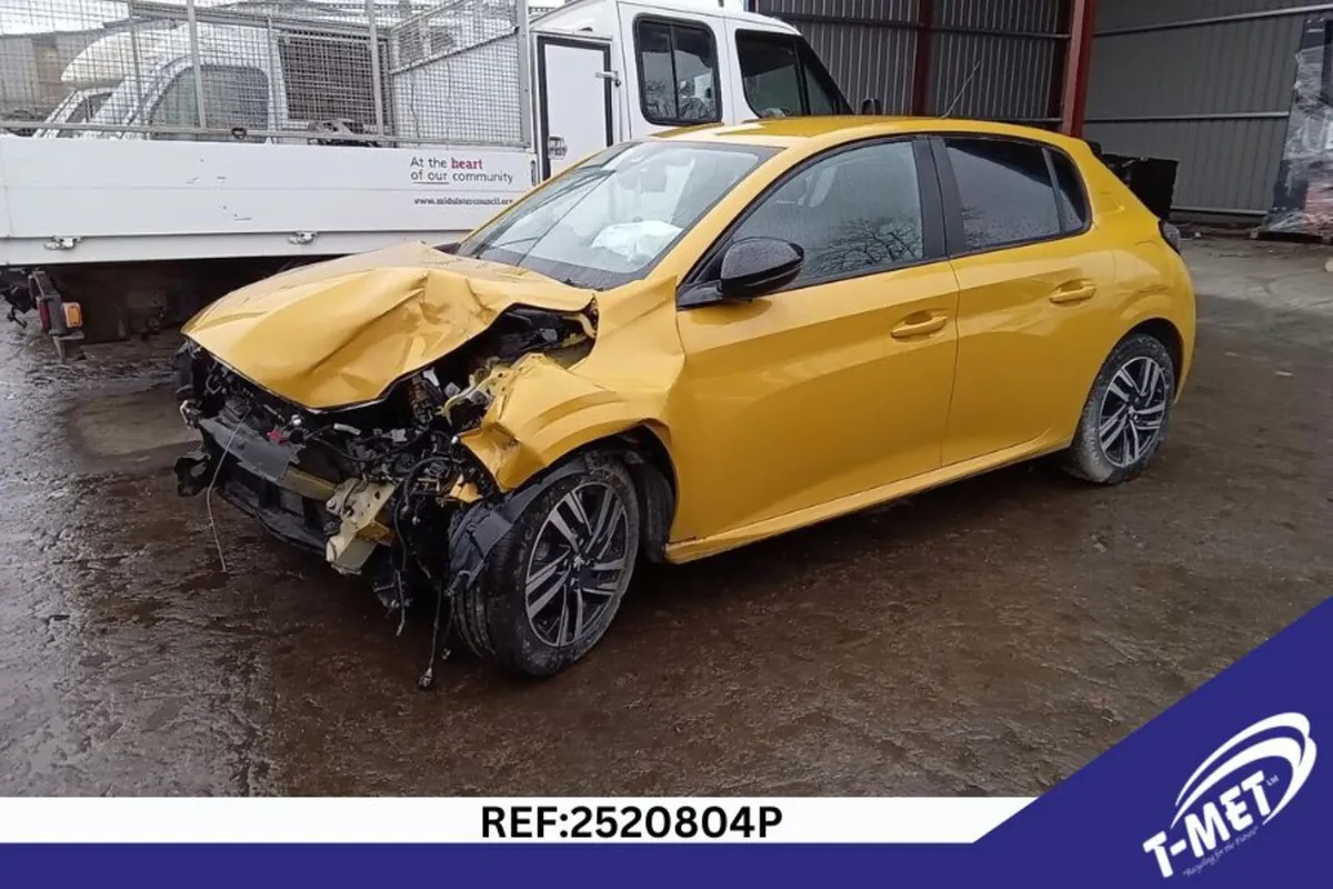 2023 PEUGEOT 208 BREAKING FOR PARTS - Image 4