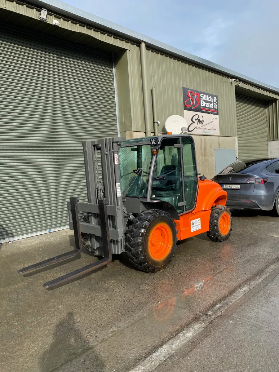 AUSA  30 DH x 4 Rough terrain forklift - Image 2