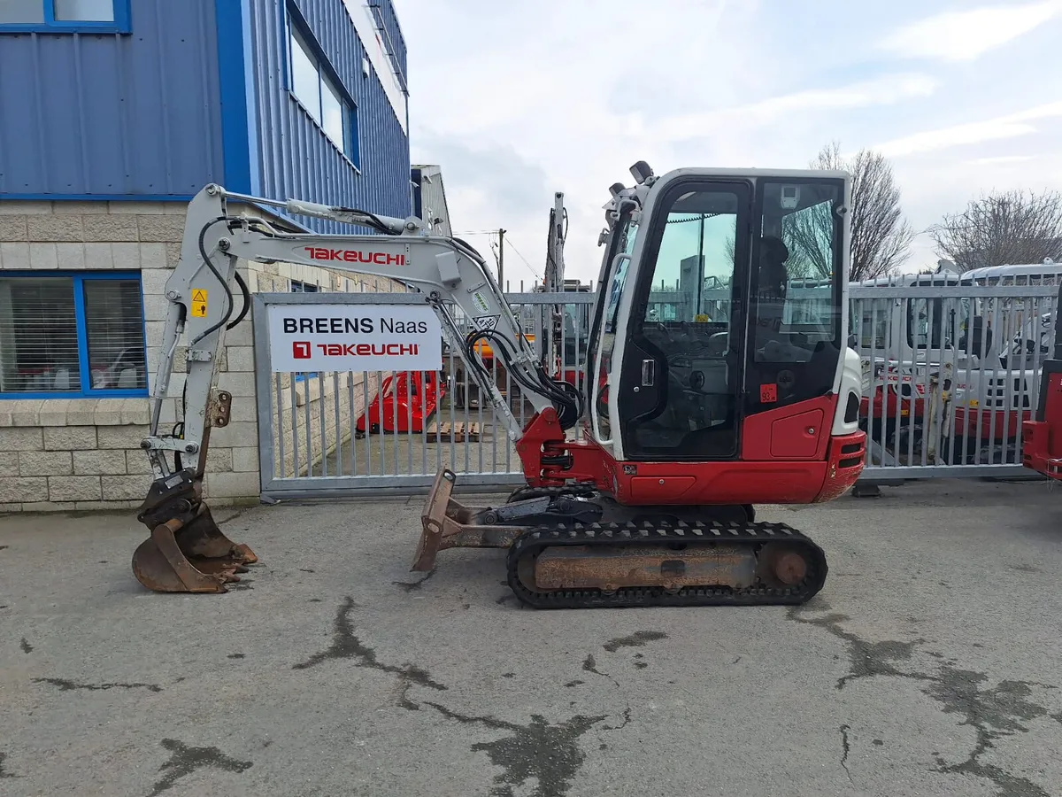 Takeuchi TB230 Digger - Image 1