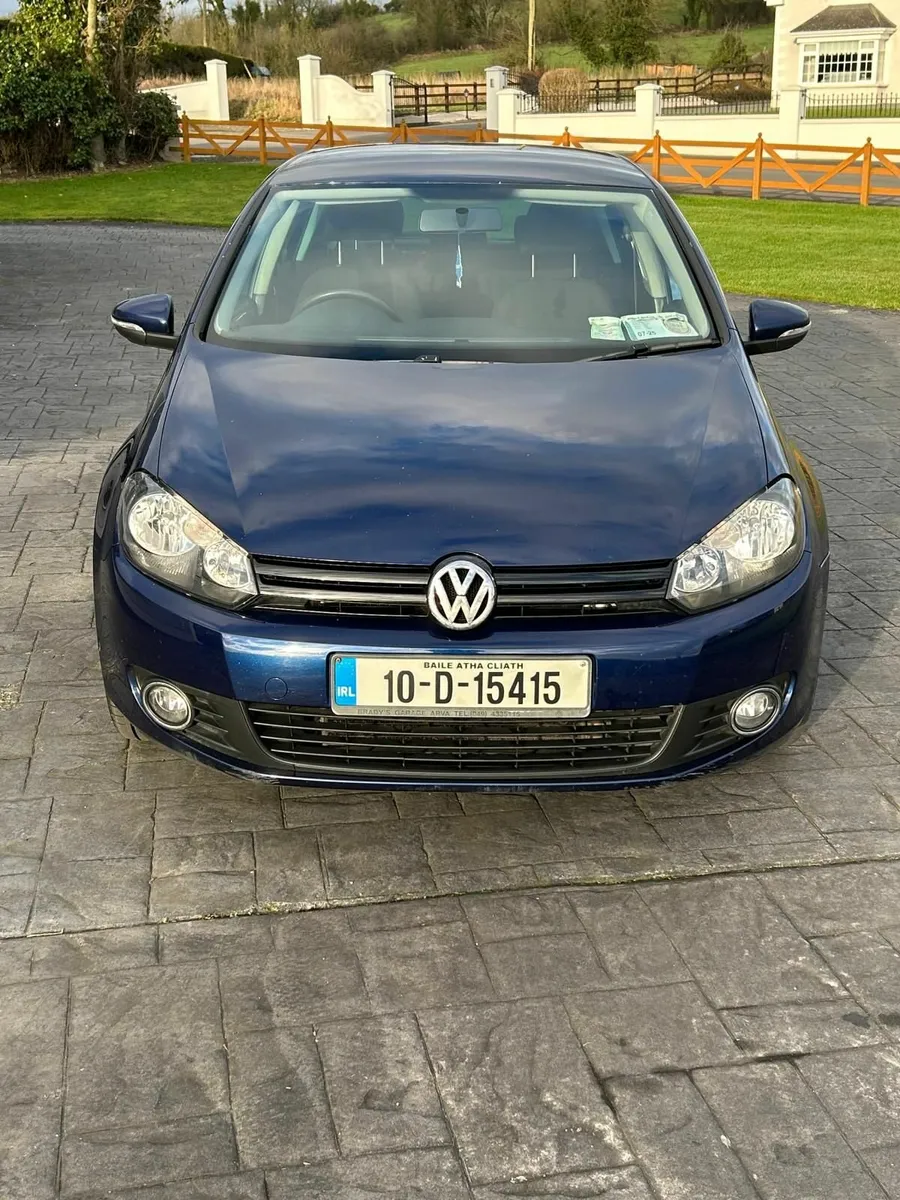 Volkswagen Golf 2010 - Image 2