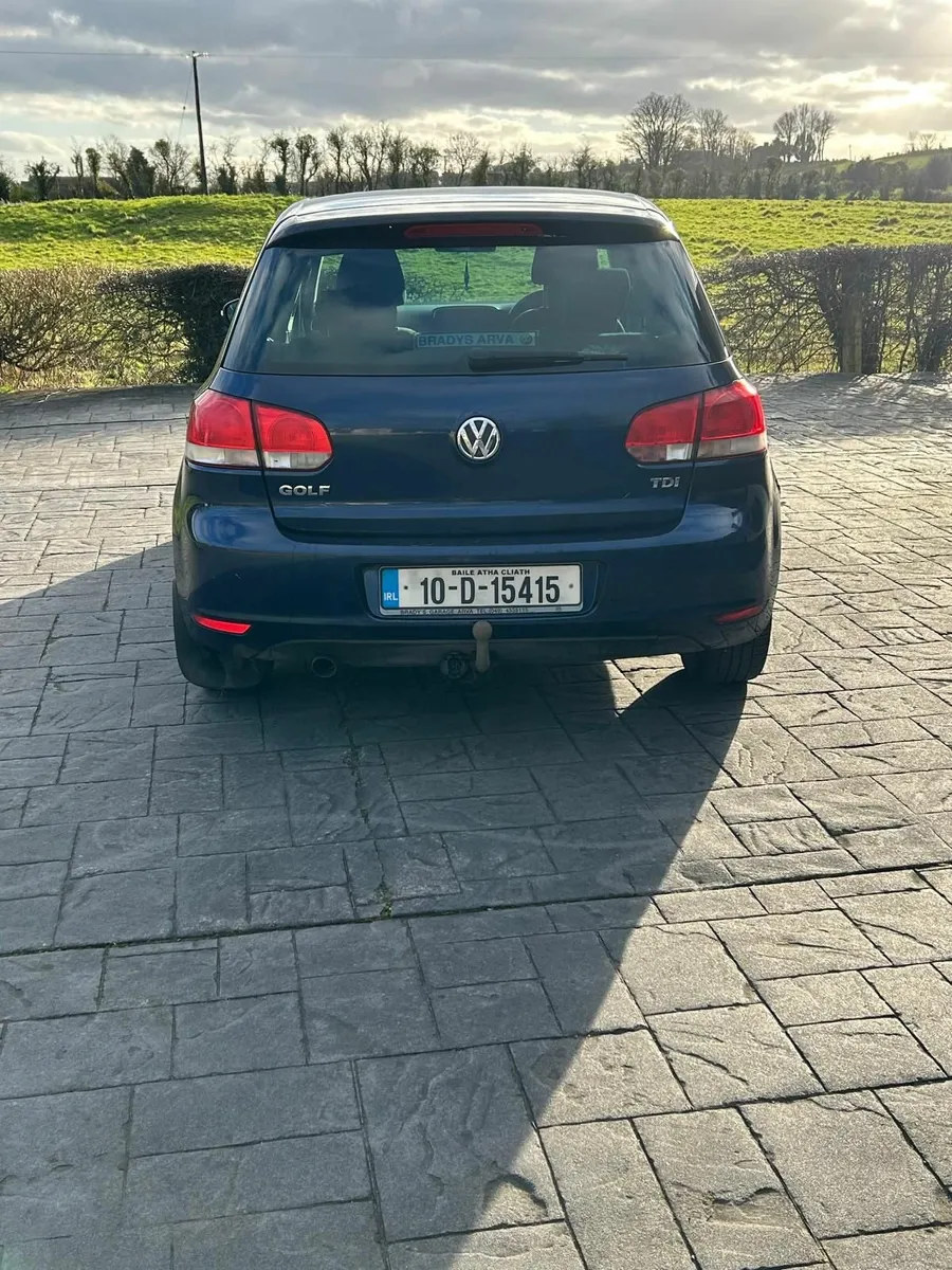 Volkswagen Golf 2010 - Image 3