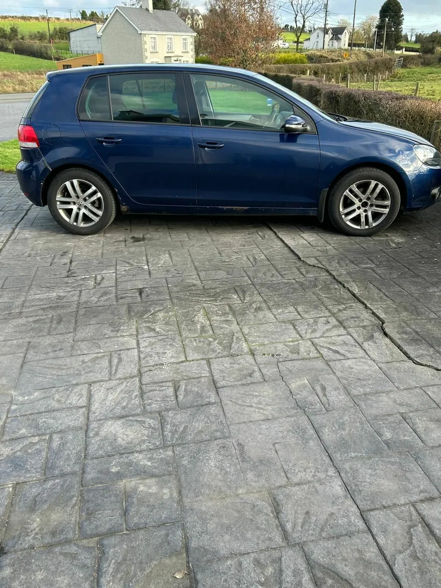 Volkswagen Golf 2010 - Image 4