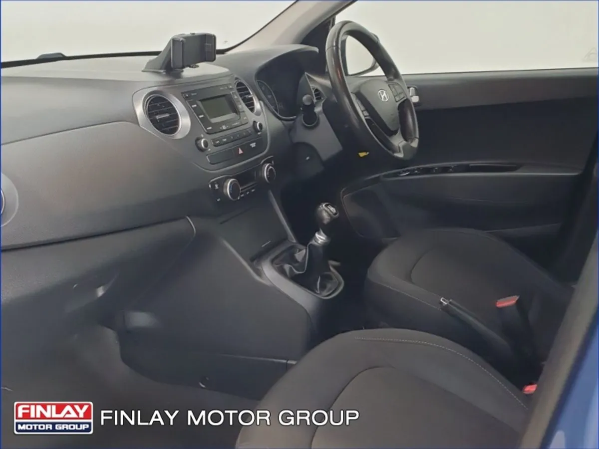 Hyundai i10 1.0 Premium - Image 4
