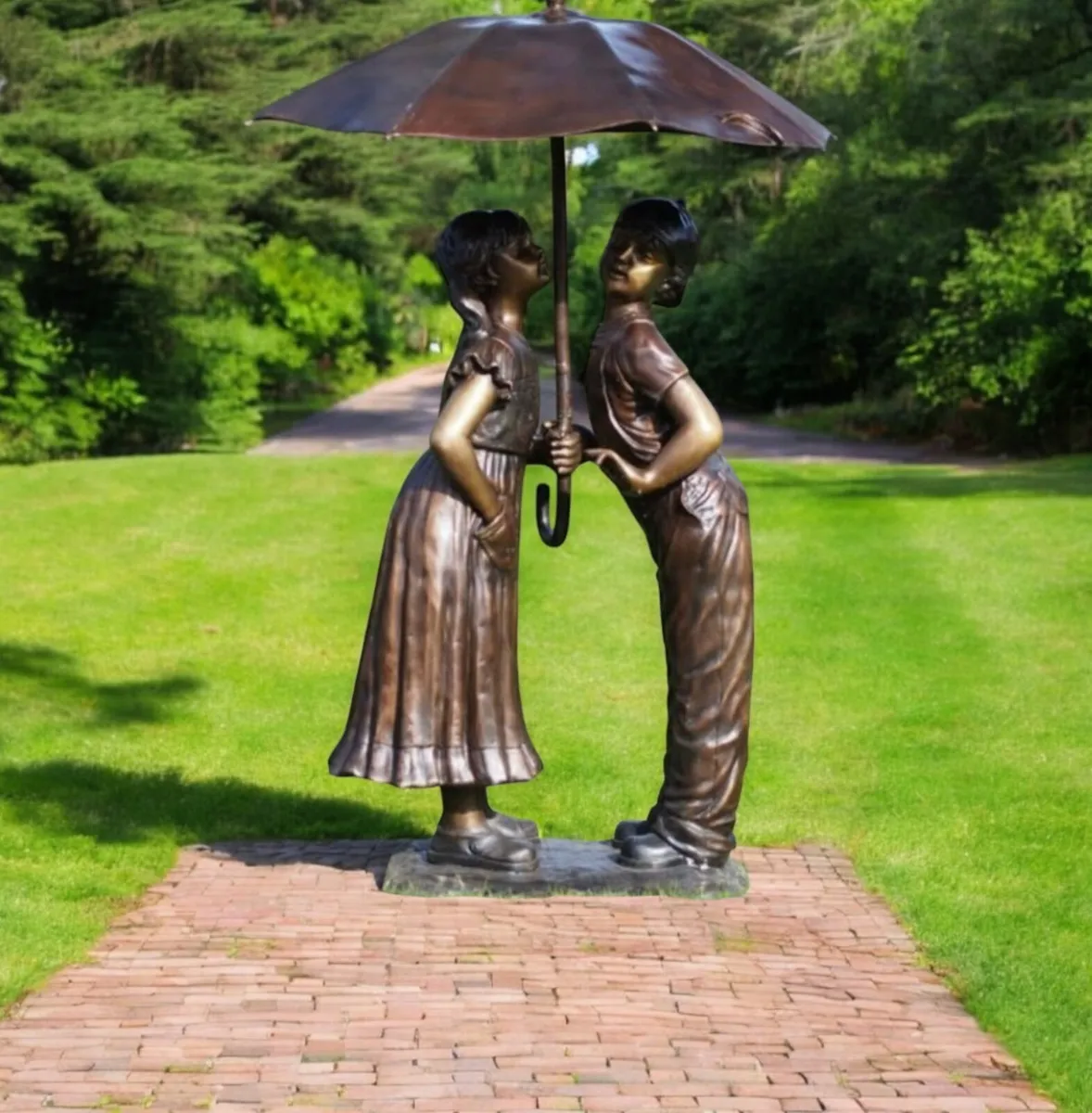 Bronze umbrella boy and girl fountain - Image 4