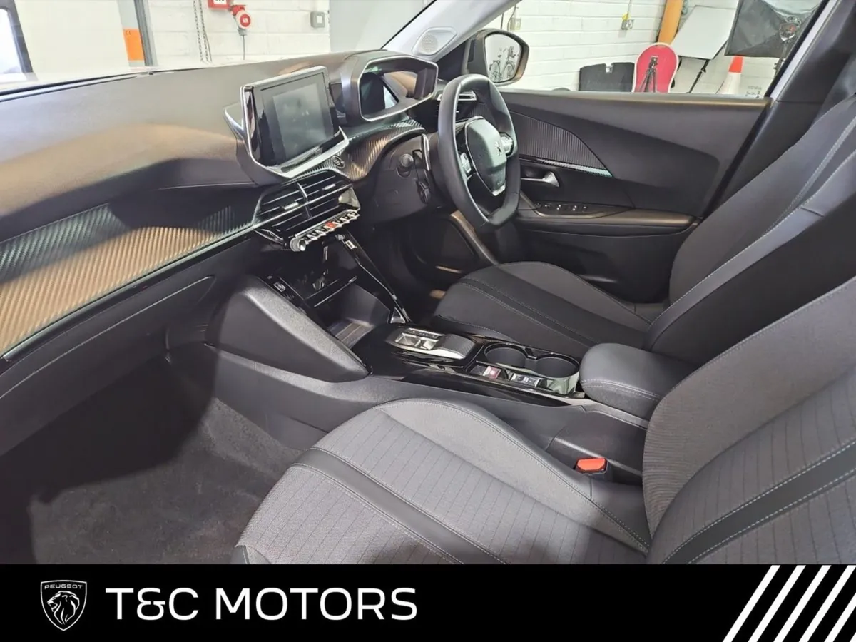 Peugeot 2008 Automatic - Allure Model - Reversing - Image 4