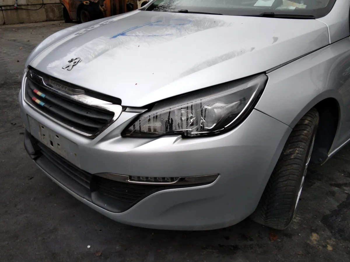 2017 Peugeot 308 1.2 Petrol Breaking/Dismantling - Image 3