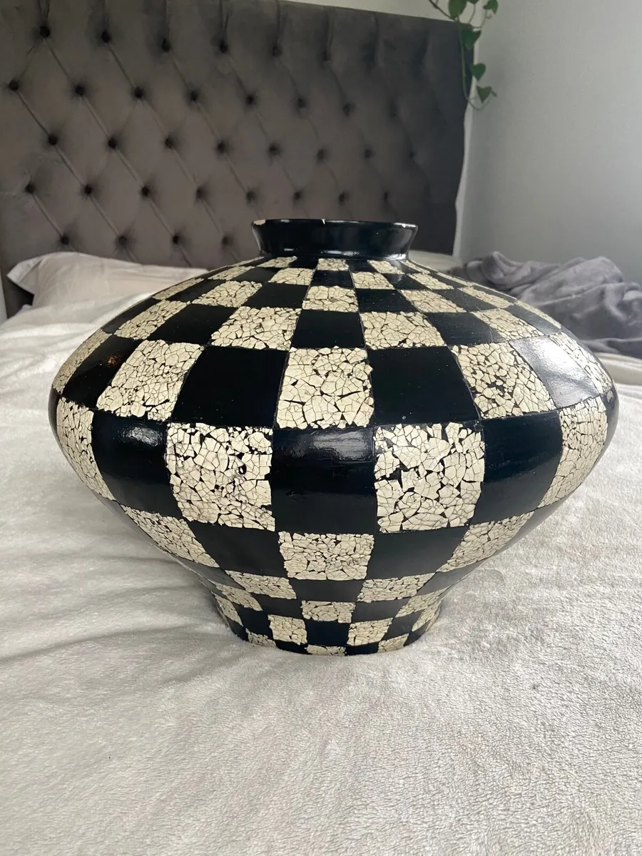 Vintage black + White Vase - Image 1