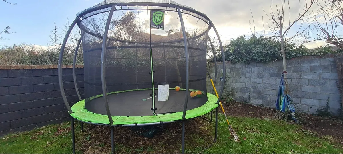 Trampoline