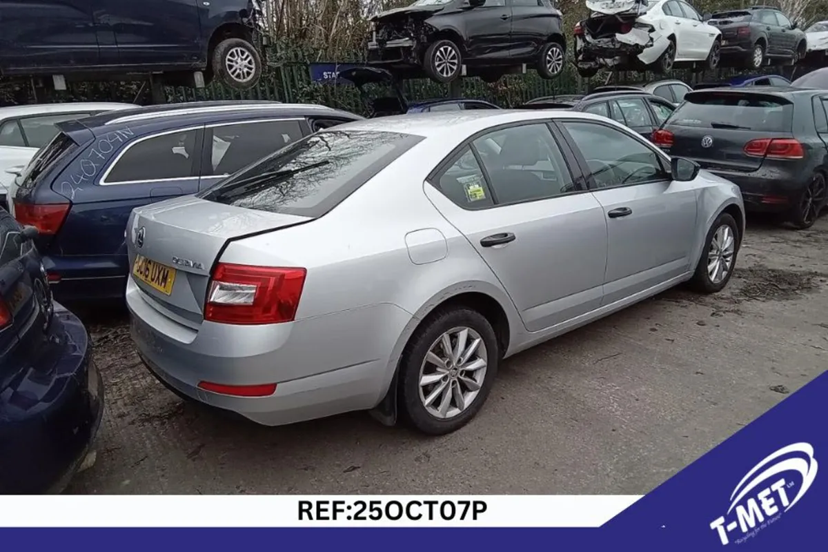 2016 SKODA OCTAVIA BREAKING FOR PARTS - Image 2