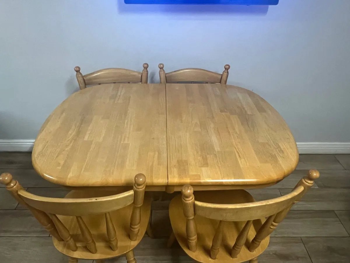 Kitchen table & 4 chairs - Image 2