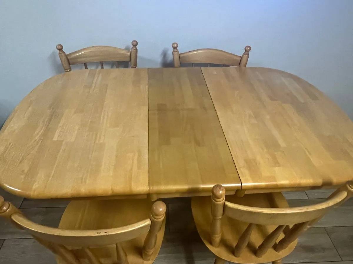 Kitchen table & 4 chairs - Image 3