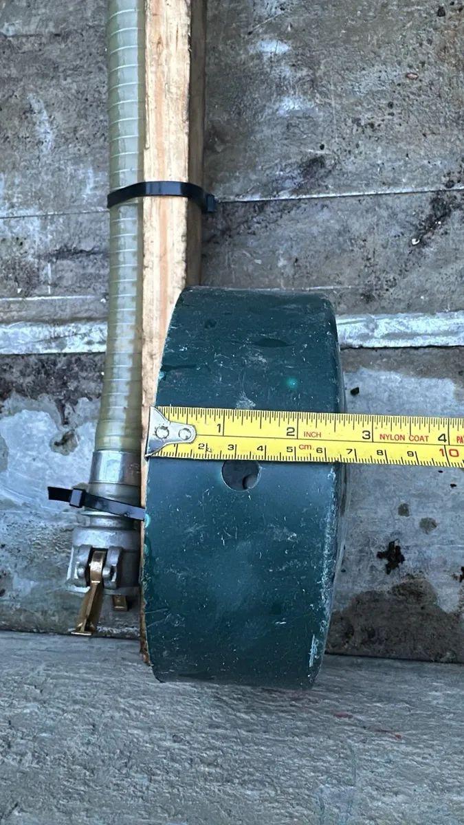 Oil tank lid - Image 3