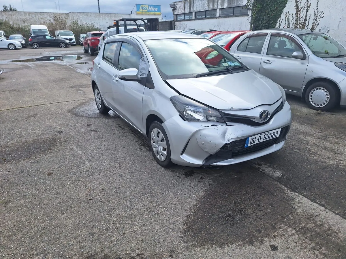 16 Vitz - Image 1