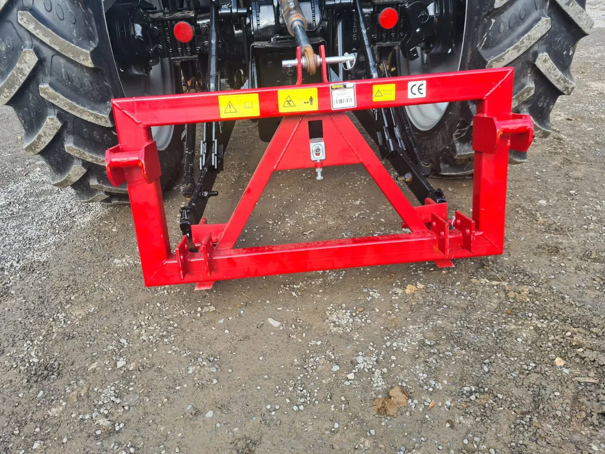 Implement Adapter 3 P Linkage/ Euro Bracket - Image 2