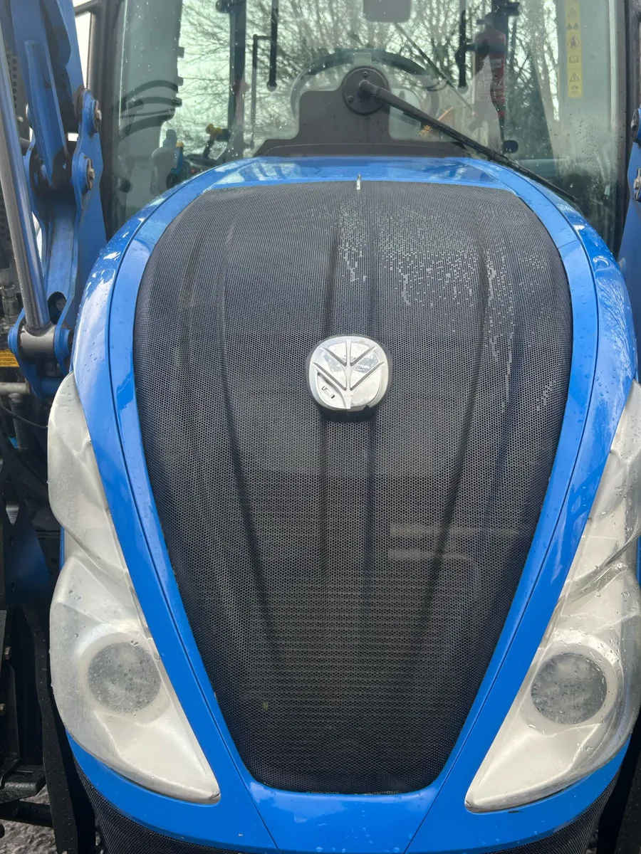 New Holland T5.120 Electro Command - Image 2