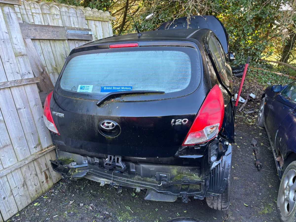 Hyundai I 20 1.2  24,000 miles BREAKING - Image 1