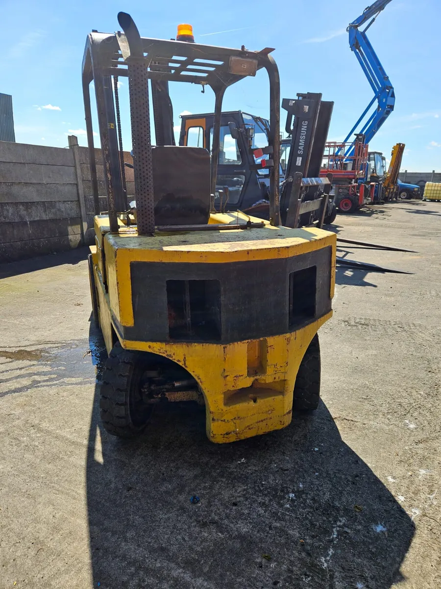 Cat 3.5 ton forklift - Image 3