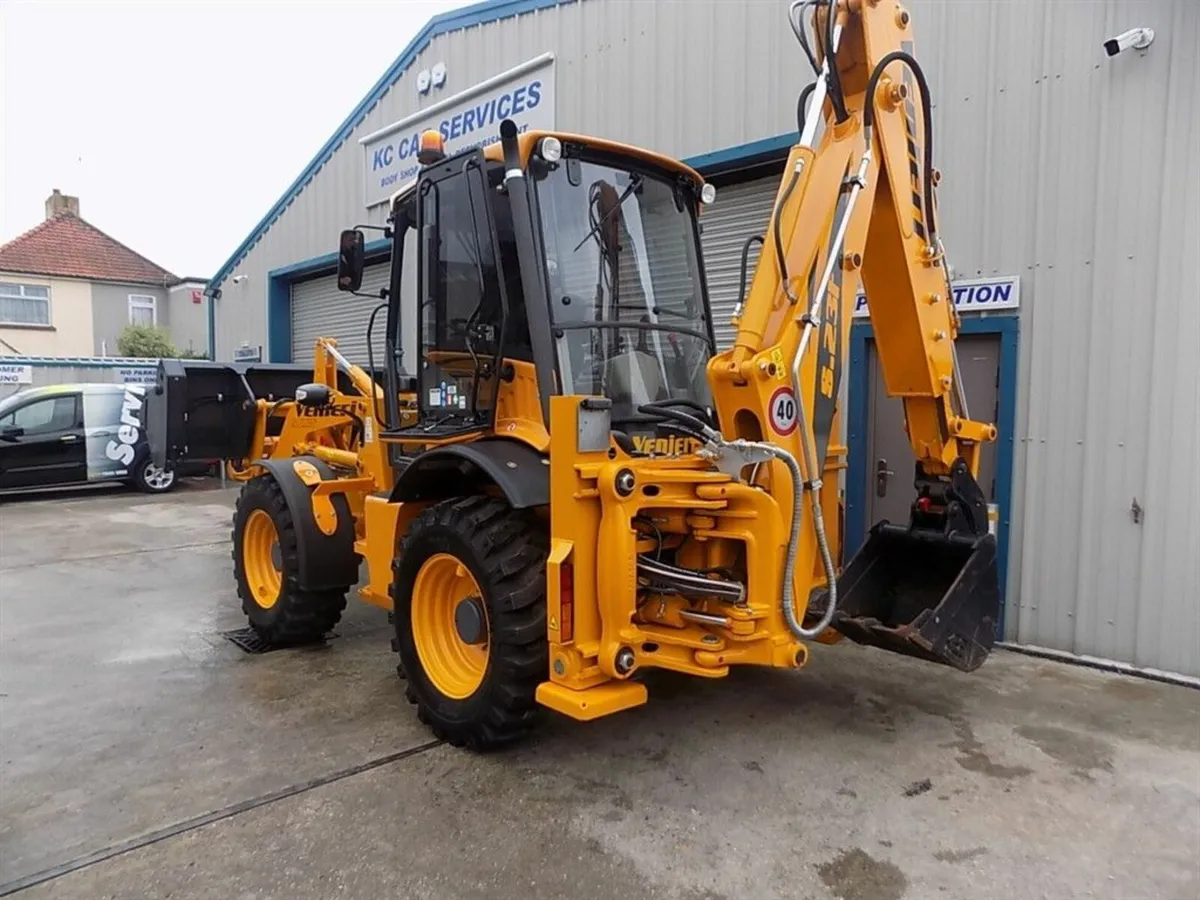 VENIERI 8 23F BACK HOE LOADER  ( EX DEMONSTRATOR ) - Image 2