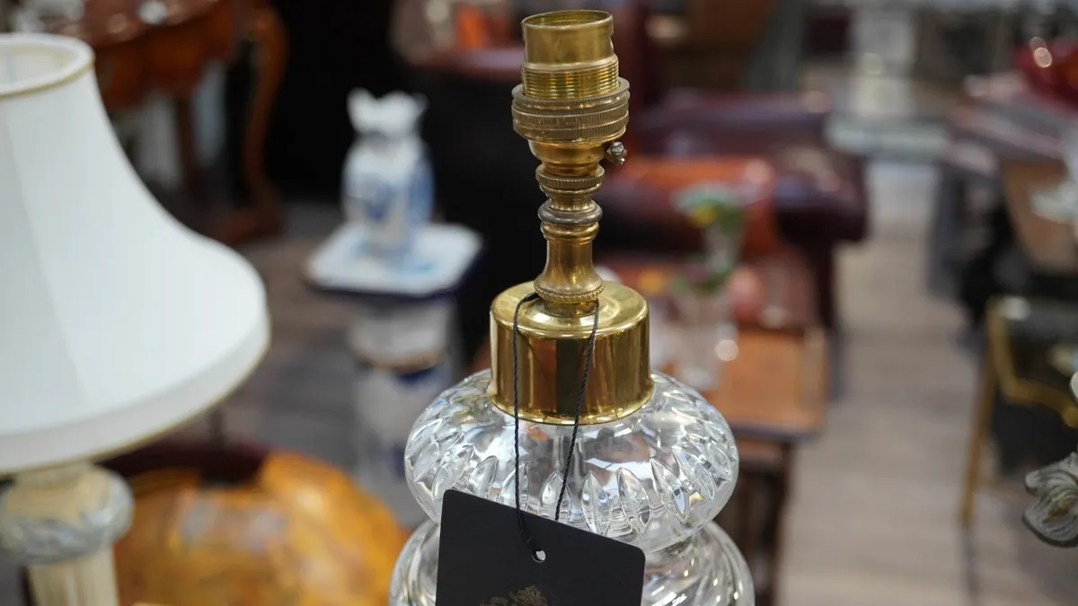 Vintage Waterford Crystal Table Lamp with Brass Ba - Image 3