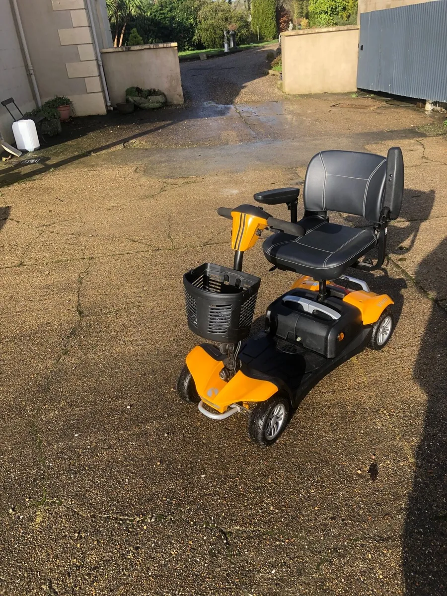 Mobility scooter - Image 1