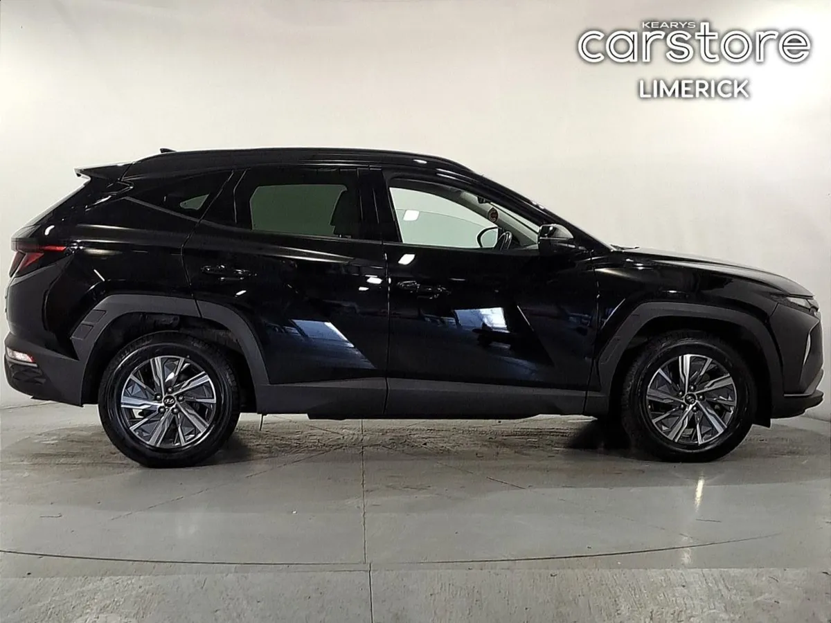 Hyundai Tucson 2WD Executive HEV Auto - Image 2