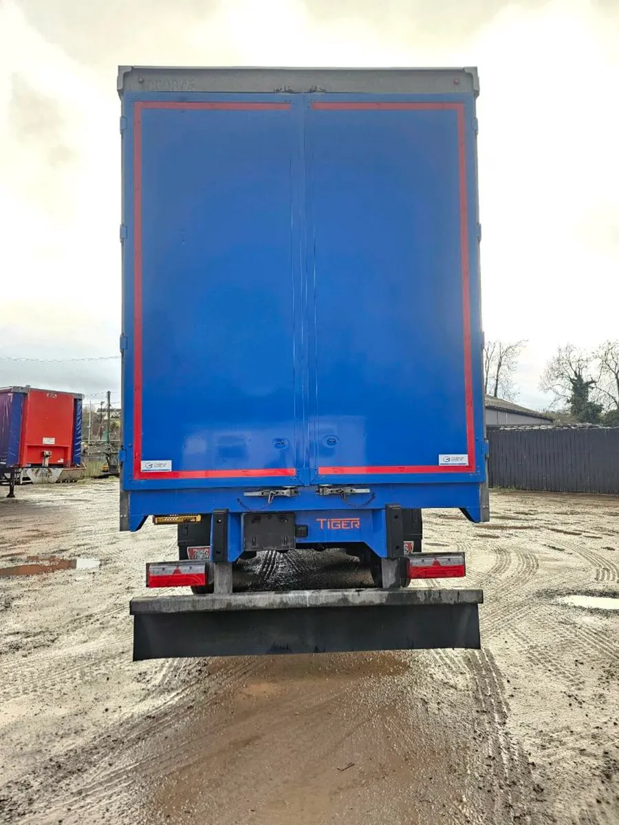 2019 TIGER CURTAINSIDER - Image 3