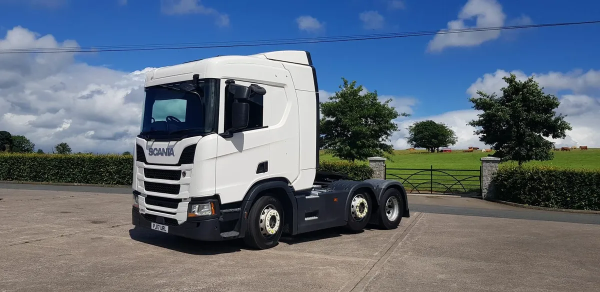 2017 Scania R450. Mid Lift Axle. Euro 6 - Image 2