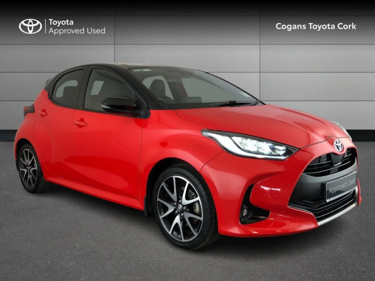 Toyota Yaris Yaris Hybrid Premier - Image 1