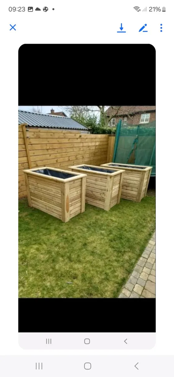 Planters and raised beds - Image 4