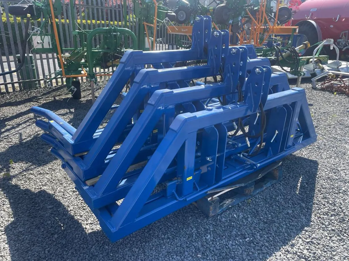 Dowd Double Bale Lifters GET YOURS TODAY !!!!! - Image 1