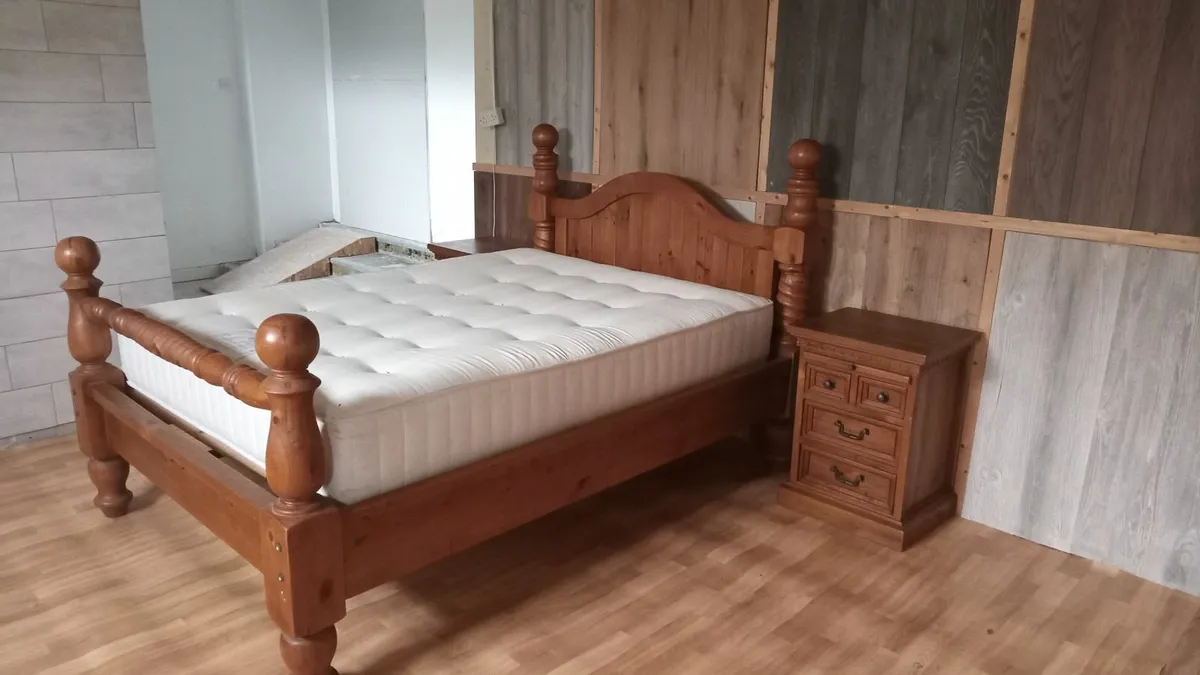 king size bed mattress and 2 lockers - Image 3
