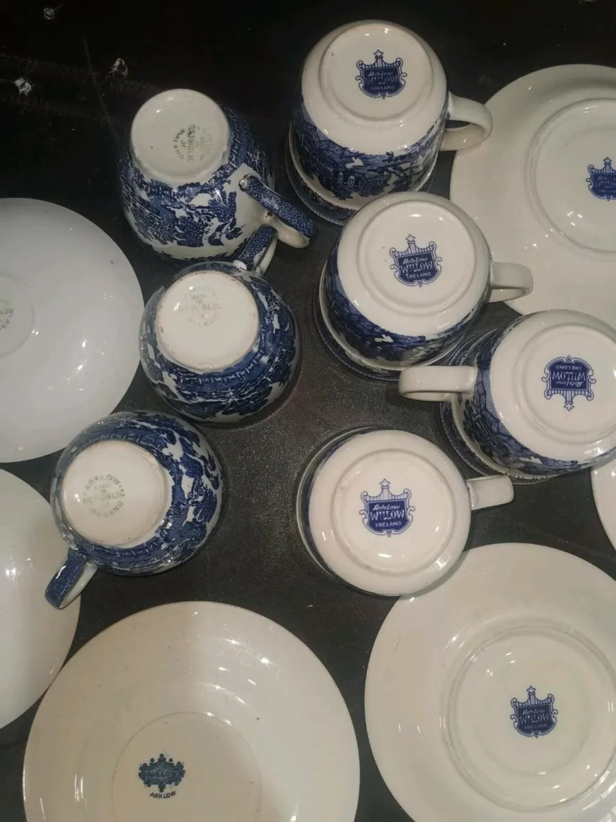 Blue and White Arklow Pottery part dinner tea set. - Image 3