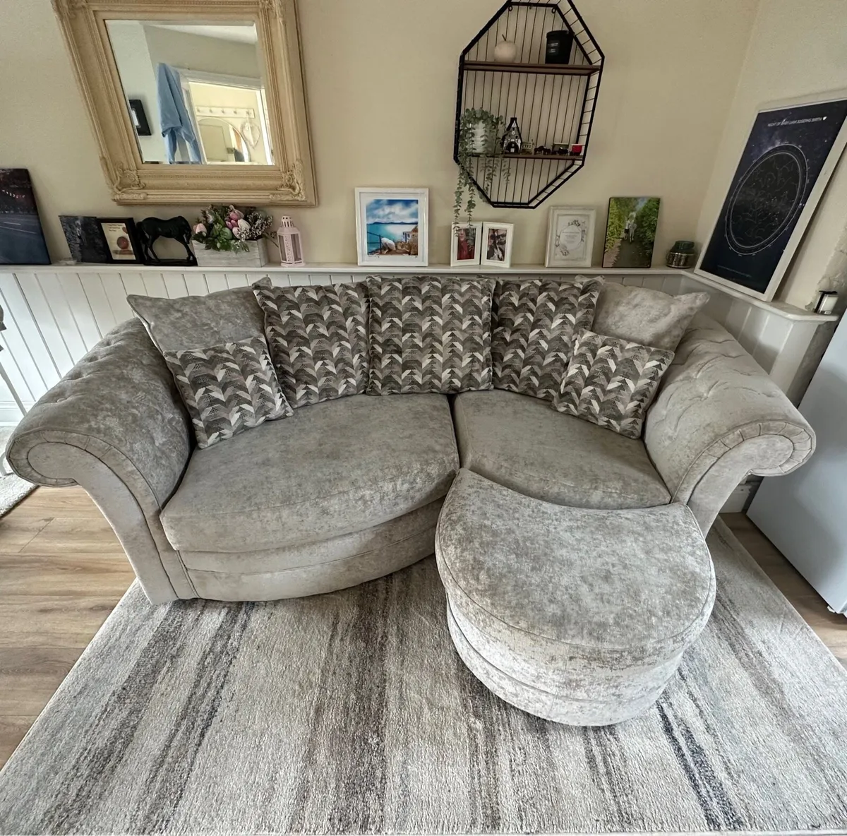 Sofa with Puff - Image 2