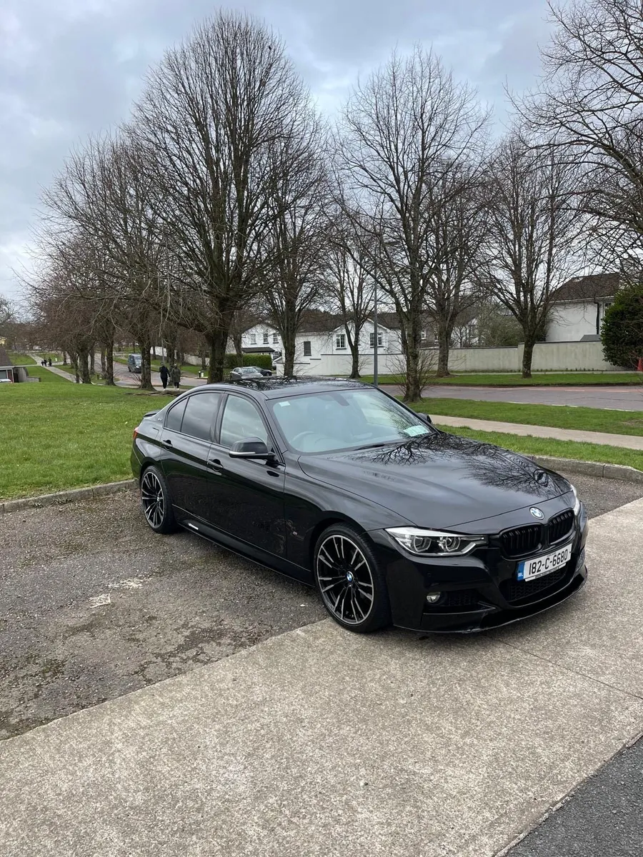 182 BMW 33OE M-Sport  F30 Auto - Image 3