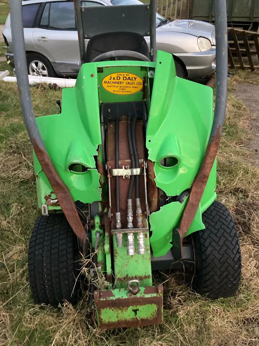 Avant mini loader - Image 2