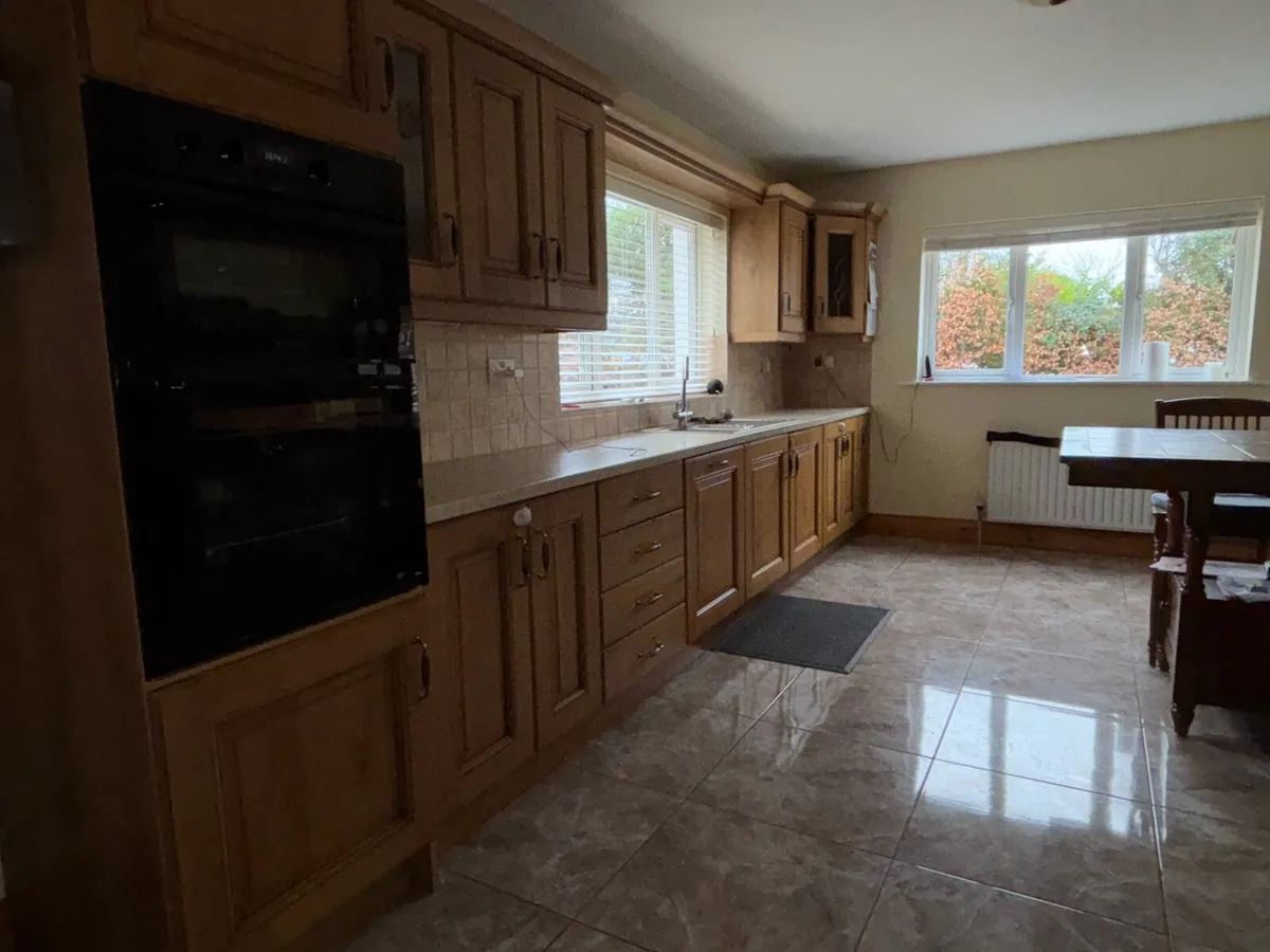 Kitchen - Image 4