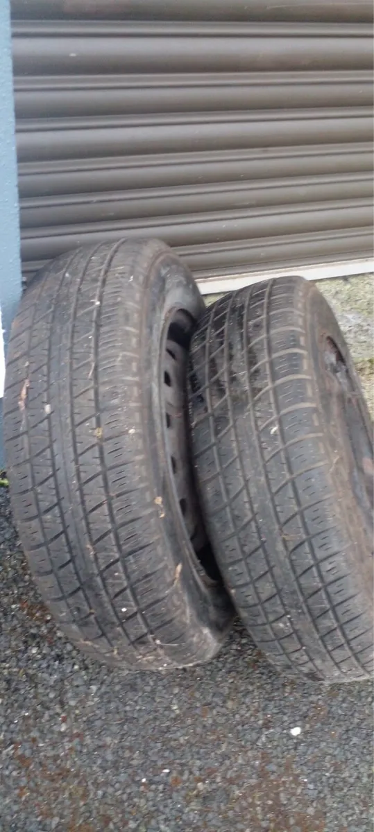 Vintage tyres and wheels - Image 3