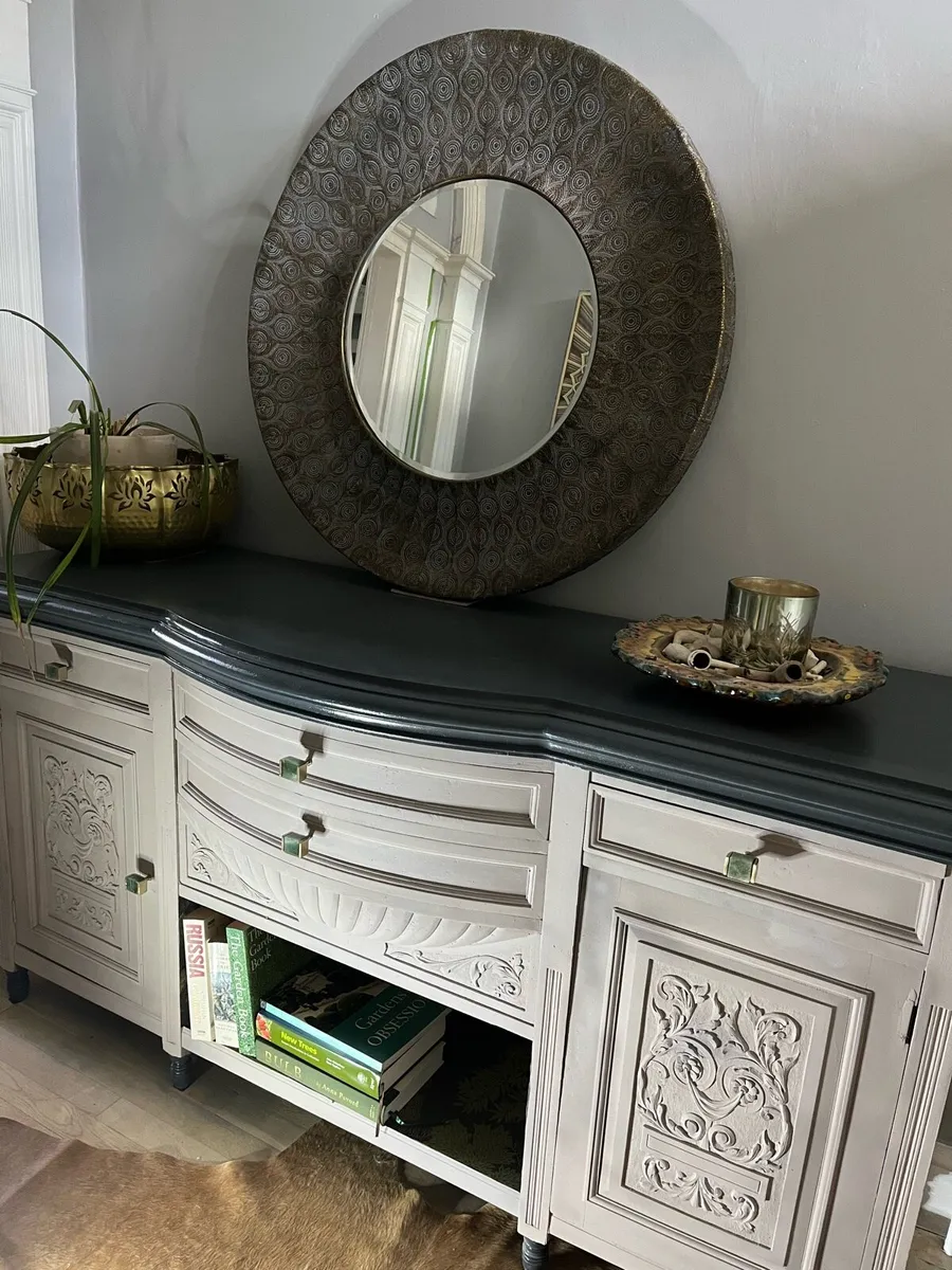 Side board/ dresser - Image 1