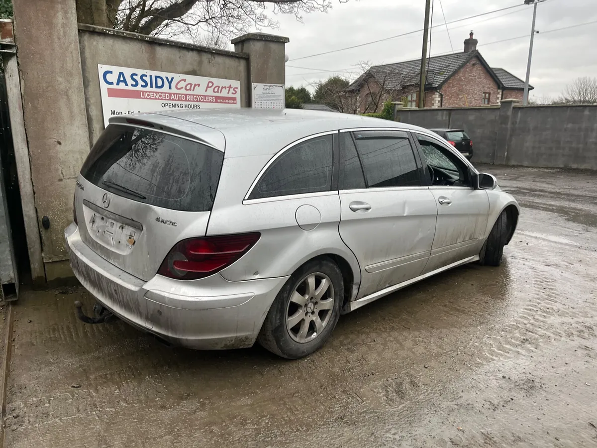 For Parts 2007 Mercedes R320 cdi - Image 4
