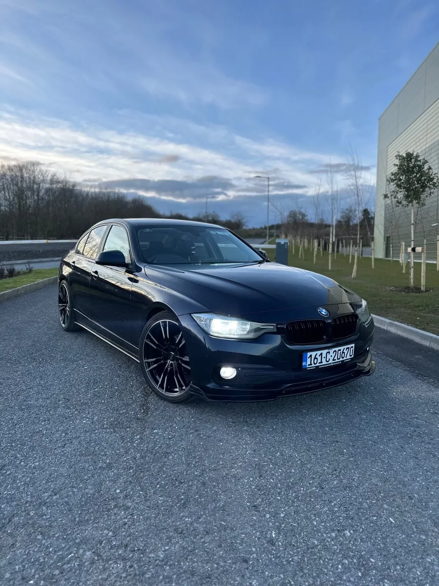 BMW 3-Series 2016 - Image 1