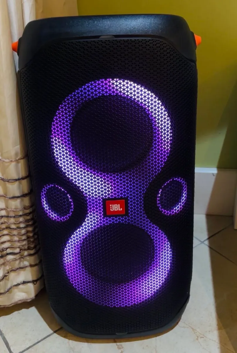 JBL 怒る PARTYBOX110