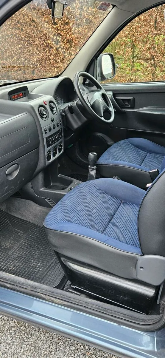 Peugeot Partner Wheelchair Car - Image 3