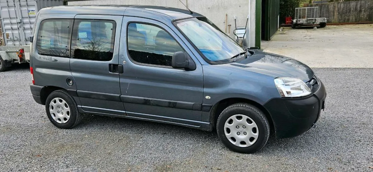 Peugeot Partner Wheelchair Car - Image 1