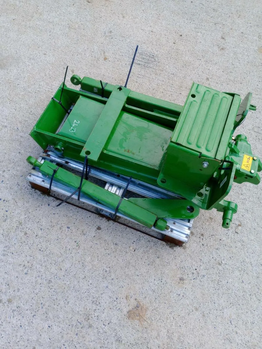 John Deere 5m pick up hitch new - Image 3