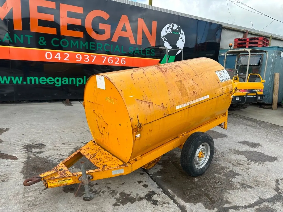 2015  BUNDED FUEL BOWSER....950 litre.......825 - Image 2